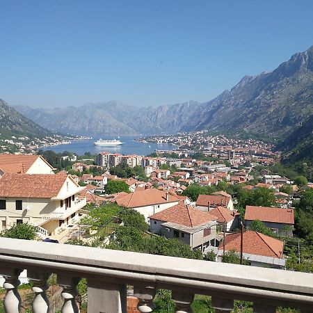 Apartment Misulino Kotor Exterior photo